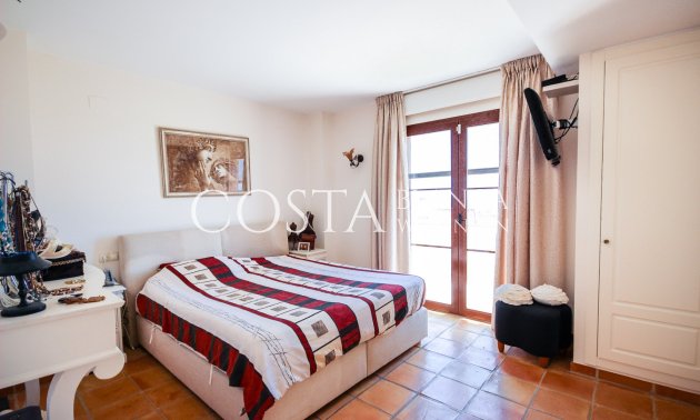 Odsprzedaż - Willa -
Villajoyosa
