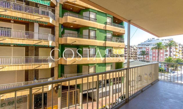 Herverkoop - Apartments -
Torrevieja - Playa del Cura