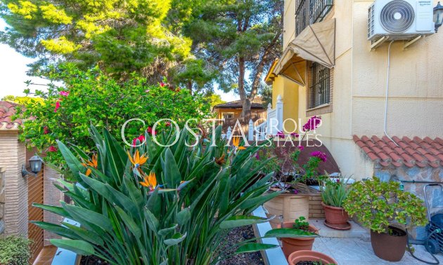 Herverkoop - Villa -
Orihuela Costa - Los Balcones