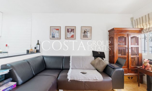Resale - House -
Torrevieja