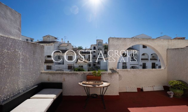 Resale - House -
Torrevieja