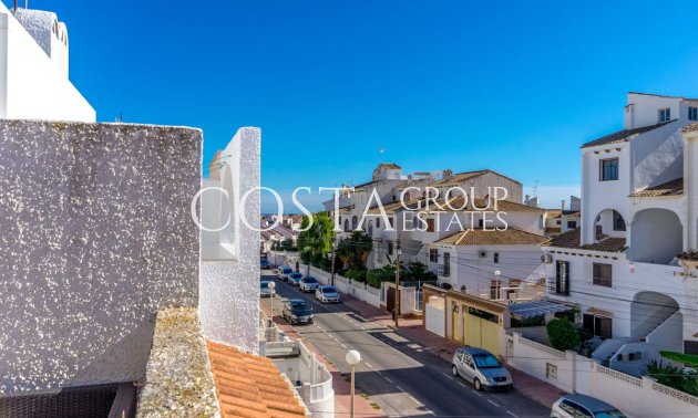 Resale - House -
Torrevieja