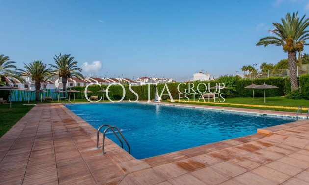 Resale - House -
Torrevieja