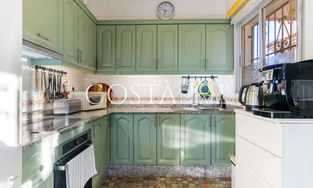 Revente - Villa -
Torrevieja