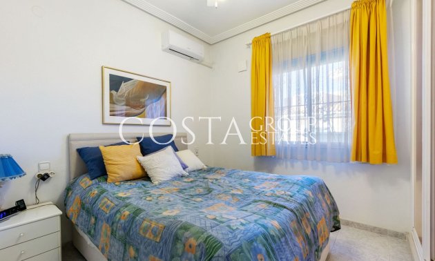 Revente - Villa -
Torrevieja