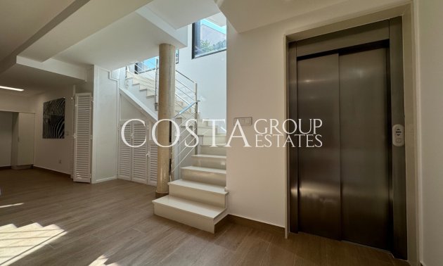 Wiederverkauf - Villa -
San Miguel de Salinas - San Miguel de Salinas Centro