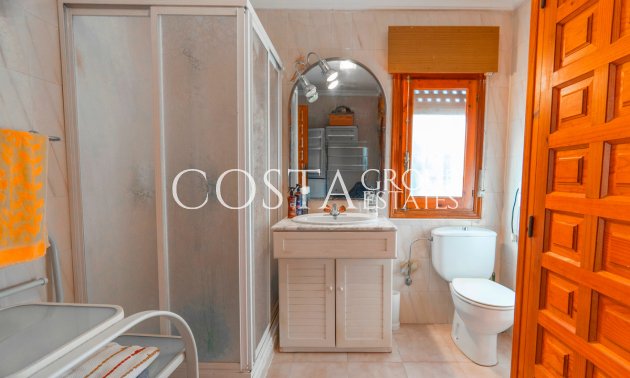 Herverkoop - Villa -
Rojales - Rojales Centro