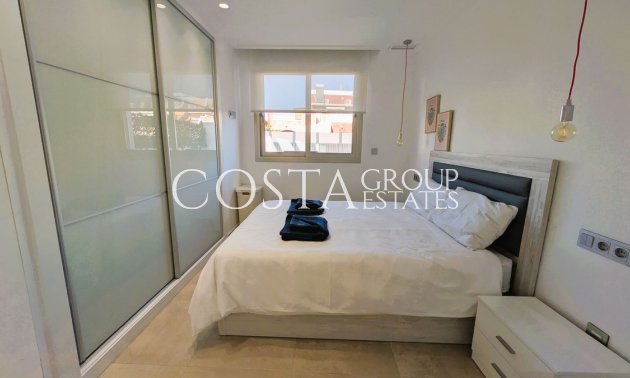 Herverkoop - Villa -
Orihuela Costa - Villamartin