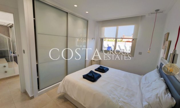 Herverkoop - Villa -
Orihuela Costa - Villamartin