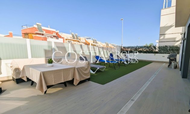 Herverkoop - Villa -
Orihuela Costa - Villamartin