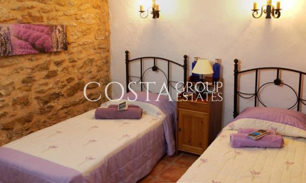 Resale - Villa -
Benissa - Benissa Centro