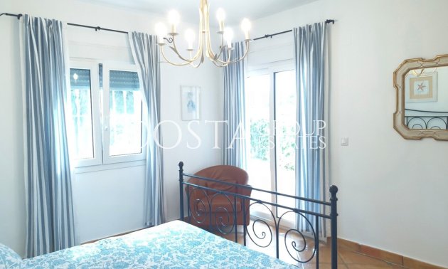 Herverkoop - Villa -
Teulada - Moraira