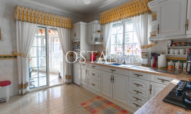 Herverkoop - Villa -
Rojales - Quesada