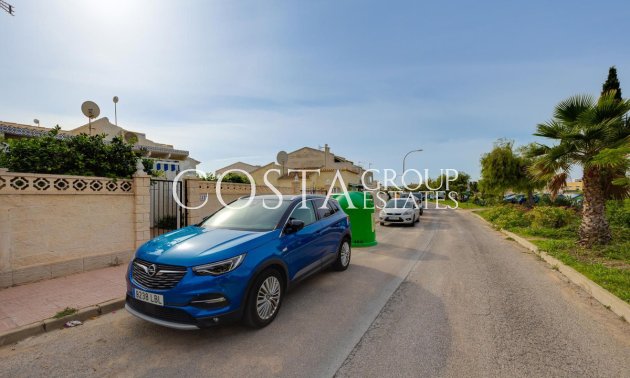 Herverkoop - Villa -
Orihuela Costa - La Florida