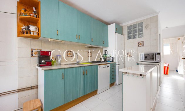 Resale - House -
Torrevieja