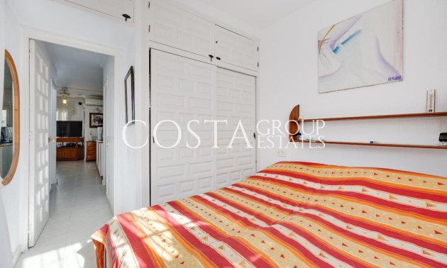 Resale - House -
Torrevieja