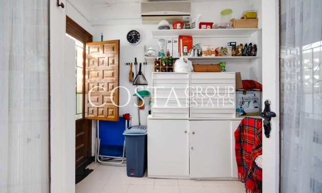 Resale - House -
Torrevieja