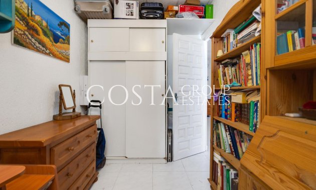 Resale - House -
Torrevieja