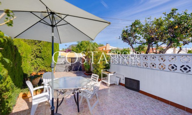 Resale - House -
Torrevieja