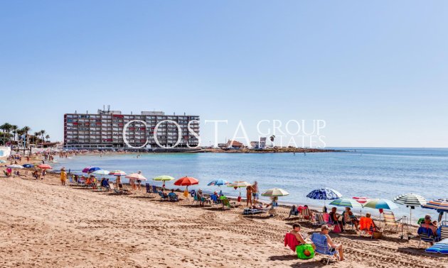 Resale - House -
Torrevieja
