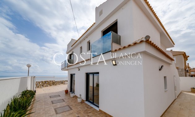 Herverkoop - Villa -
Torrevieja - La Mata