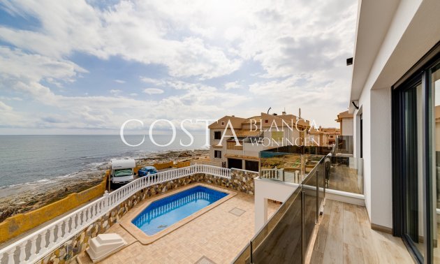 Herverkoop - Villa -
Torrevieja - La Mata