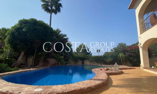 Resale - Villa -
Teulada - Moraira