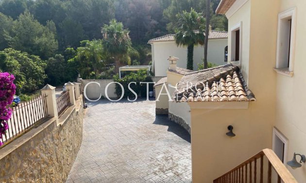 Resale - Villa -
Teulada - Moraira