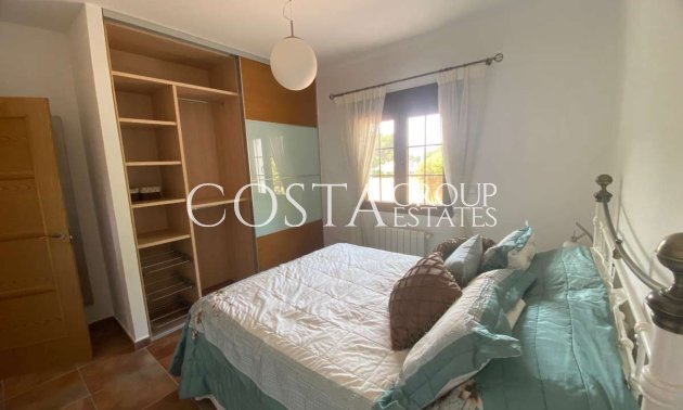 Resale - Villa -
Teulada - Moraira