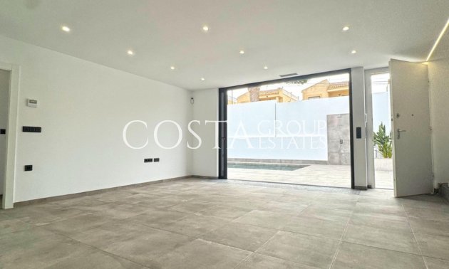 Revente - Villa -
Torrevieja