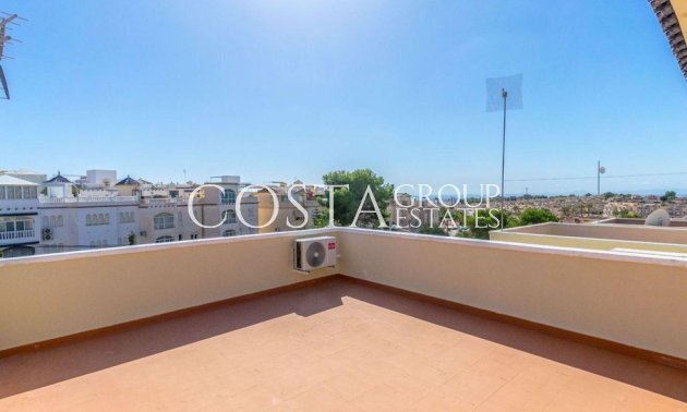 Herverkoop - Villa -
Orihuela Costa - Villamartin