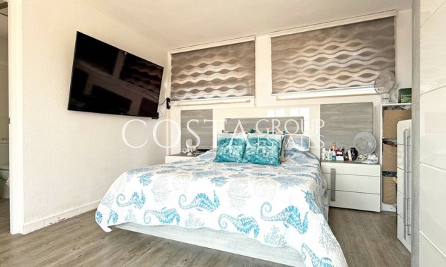 Herverkoop - Villa -
Orihuela Costa - Villamartin