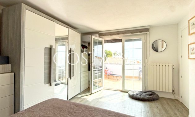 Herverkoop - Villa -
Orihuela Costa - Villamartin