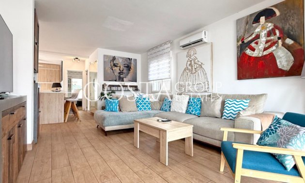 Herverkoop - Villa -
Orihuela Costa - Villamartin