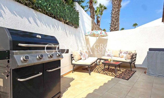 Herverkoop - Villa -
Orihuela Costa - Villamartin