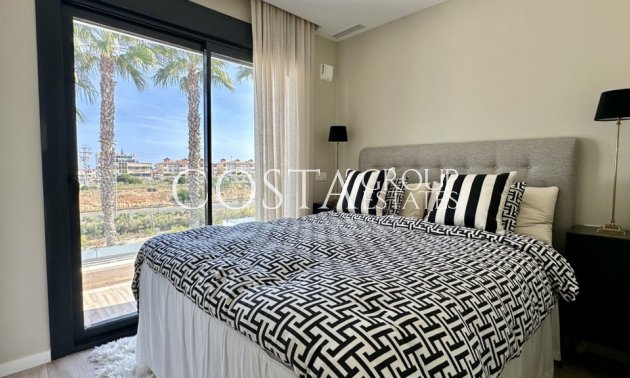 Herverkoop - Villa -
Orihuela Costa - Lomas de Cabo Roig