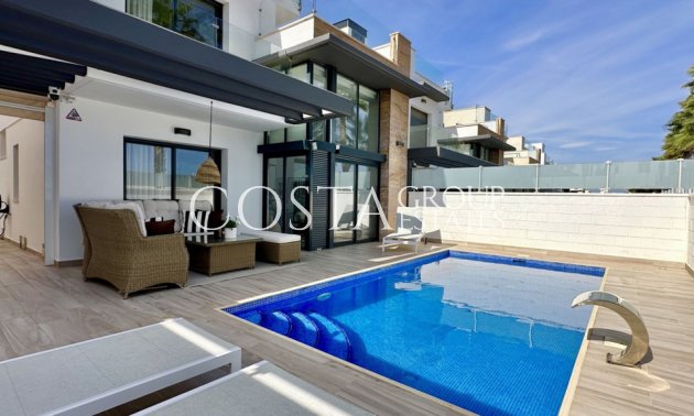 Herverkoop - Villa -
Orihuela Costa - Lomas de Cabo Roig