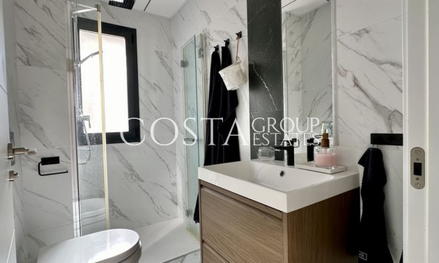 Herverkoop - Villa -
Orihuela Costa - Lomas de Cabo Roig