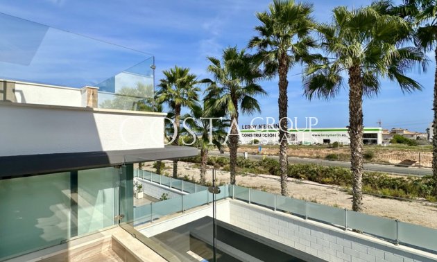 Herverkoop - Villa -
Orihuela Costa - Lomas de Cabo Roig