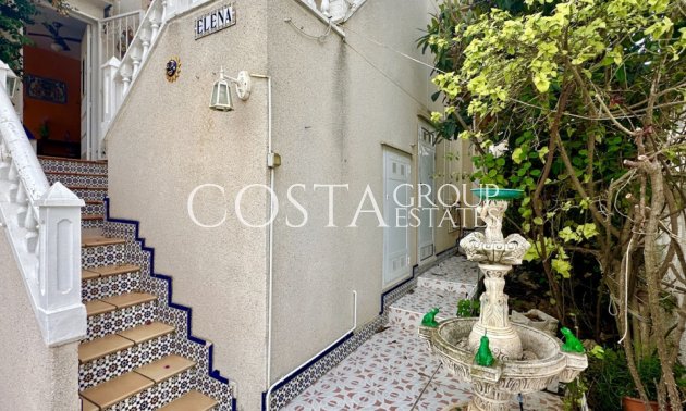 Wiederverkauf - House -
Orihuela Costa - Los Altos