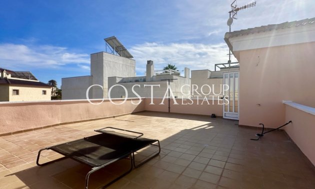 Herverkoop - Villa -
Orihuela Costa - Villamartin