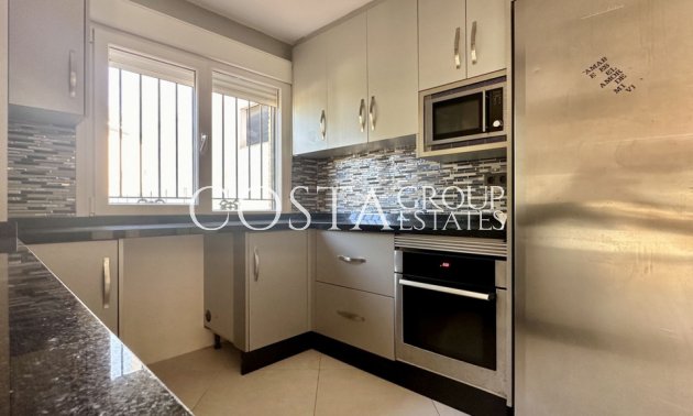 Herverkoop - Villa -
Orihuela Costa - Villamartin