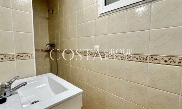 Herverkoop - Villa -
Orihuela Costa - Villamartin