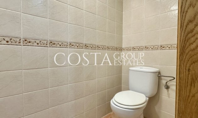 Herverkoop - Villa -
Orihuela Costa - Villamartin