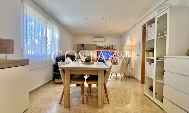 Herverkoop - Huis -
Orihuela Costa - La Florida