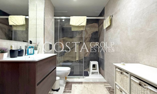 Herverkoop - Villa -
Orihuela Costa - Villamartin