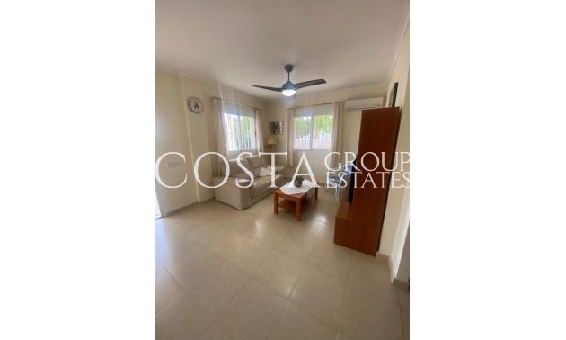 Herverkoop - Villa -
Algorfa