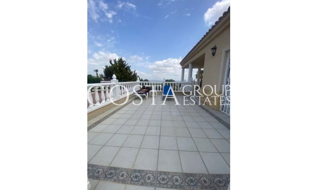 Herverkoop - Villa -
Algorfa