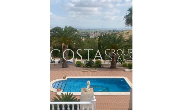 Herverkoop - Villa -
Algorfa