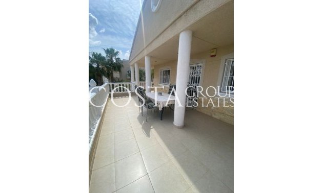 Herverkoop - Villa -
Algorfa